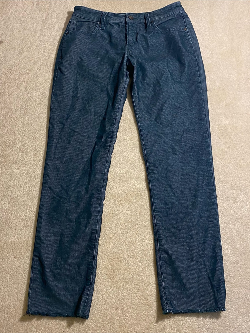 Carve Designs Organic Cotton Corduroy Straight Leg Jeans Raw Hem Women’s 8 Blue